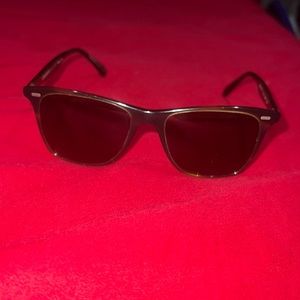 Oliver People’s LA sunglasses Ollis Sun OV5436SU